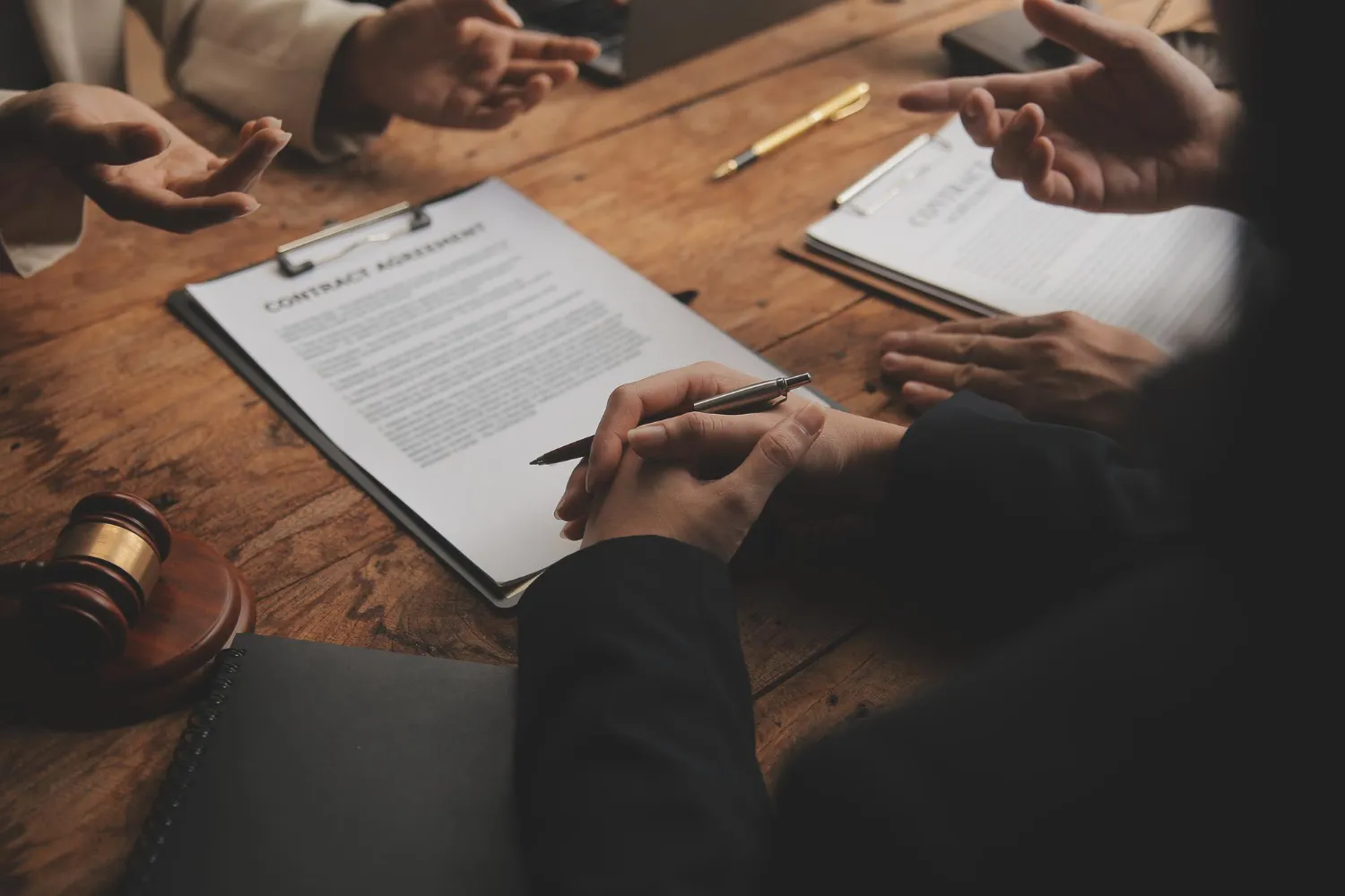 Discussão de contrato e martelo de juiz, sobre recusei o bafômetro e agora.